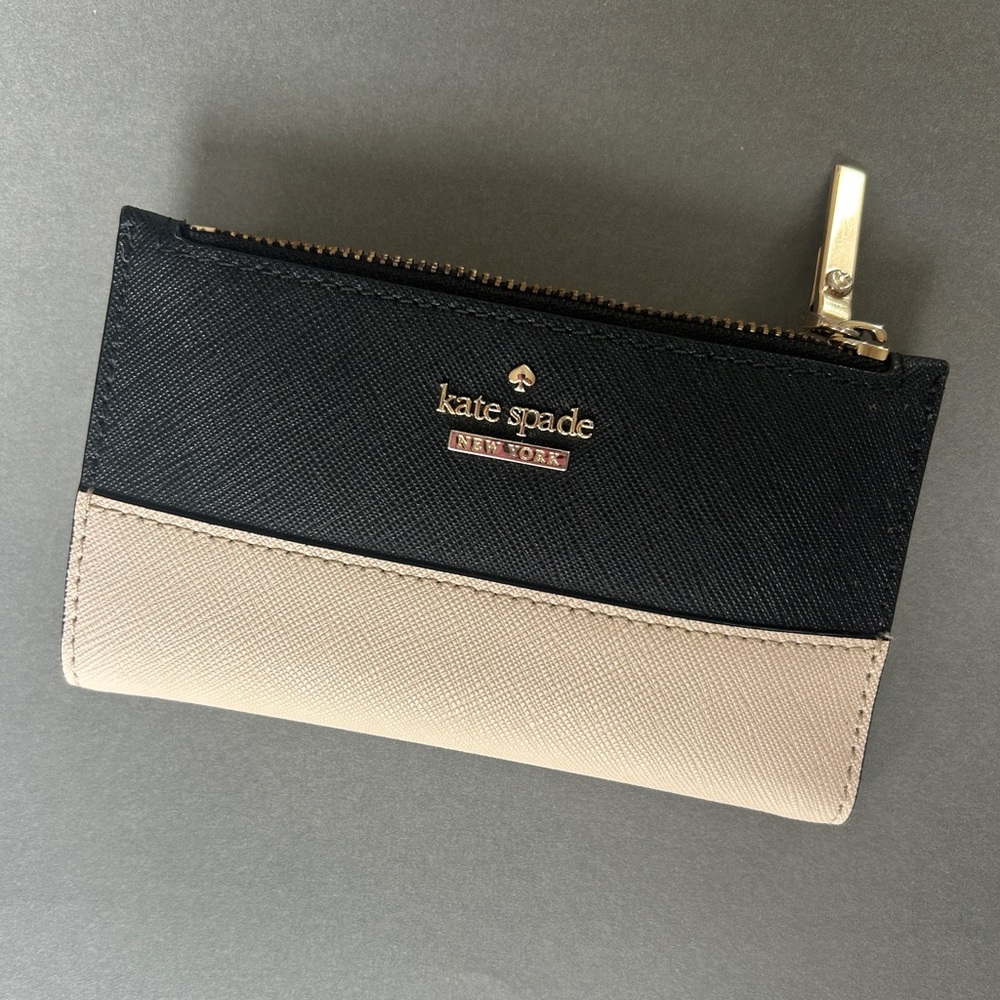 Kate Spade Black and Beige Zip Wallet